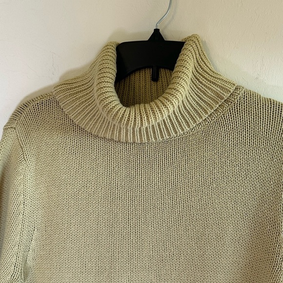 Axcess by Liz Claiborne Chartreuse Green Soft Cozy Turtleneck Sweater Sz M - Picture 6 of 13